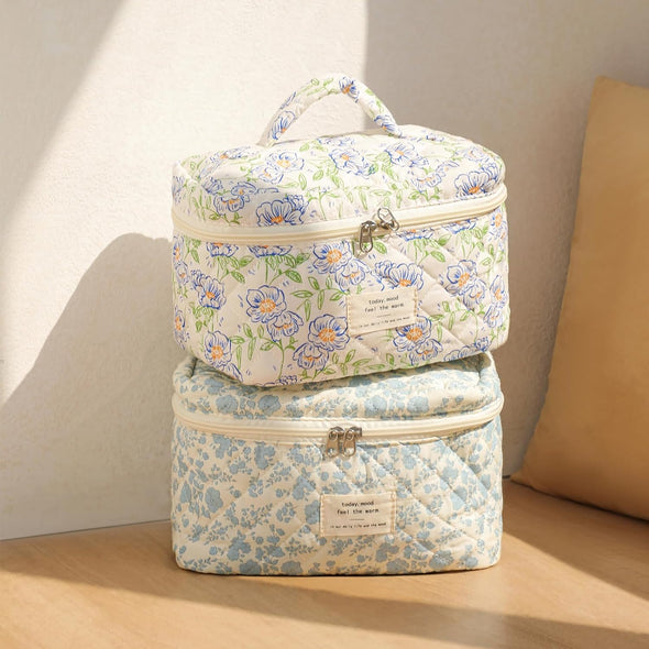Uekeboag Large Travel Quilted Makeup Bag for Women, Floral Cotton Cosmetic Bag, Coquette Aesthetic Floral Toiletry Organizer Bag