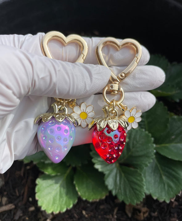 Agromusk Cute Strawberry Keychain, Heart Flower Daisy Bag Charms