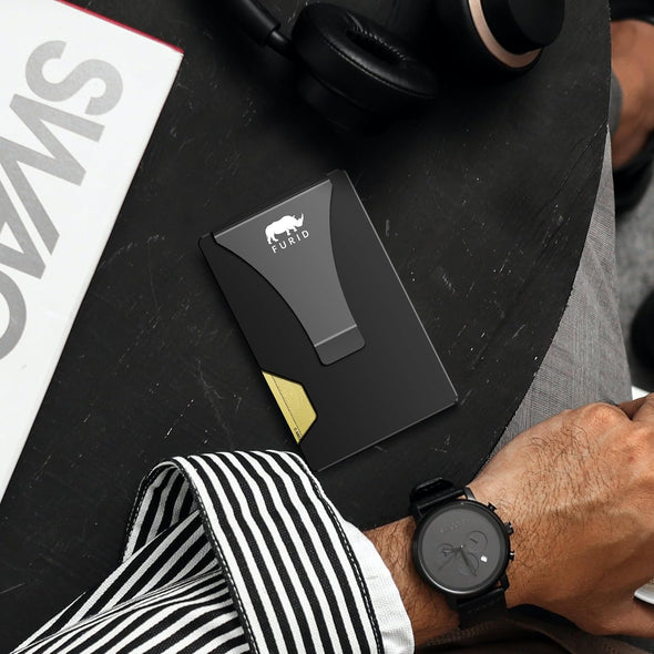 Minimalist Card Wallet for Men Slim: Rfid Metal Wallet with Money Clip Credit Card Holder - Gift for Man Husband at Anniversay Brithday