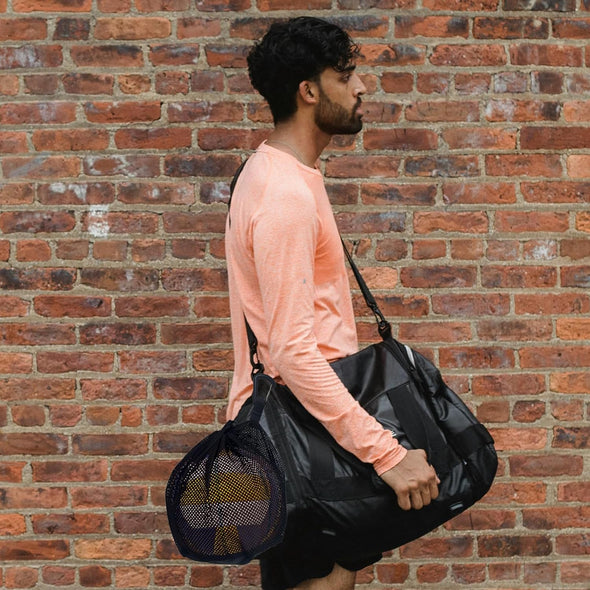 Single Mesh Ball Bag,Volleyball Bag with Zipper Pocket,Soccer Ball Bag,Basketball Bag with Quick Release Buckle Fits All Kinds of Backpacks, Can Be Used to Carry Basketball, Football and Volleyball