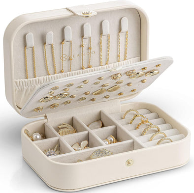 Vlando Travel Jewelry Case for Mothers Day Teacher Appreciation Gifts, PU Leather Portable Small Jewelry Box for Rings, Necklaces, Bracelets, Earring Holder Organizer for Women Girls - Beige